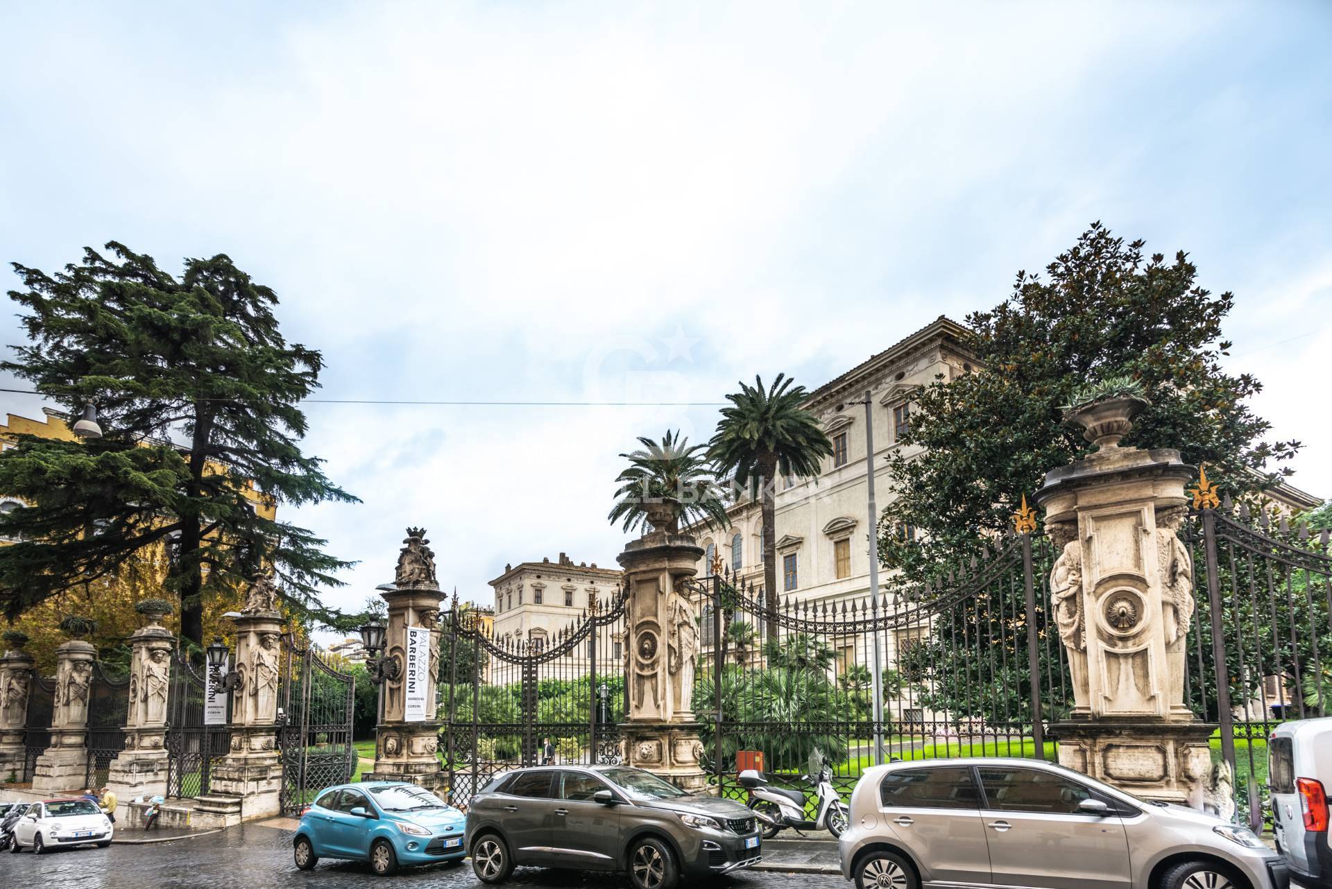 Locale commerciale in vendita a Roma