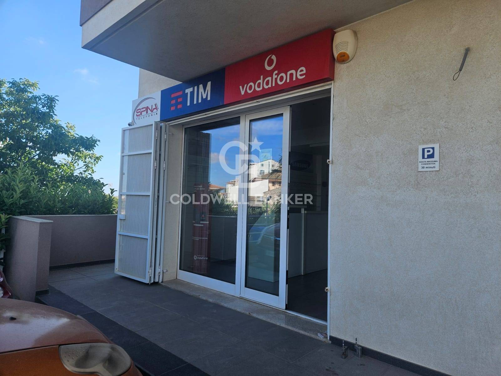Locale commerciale in vendita a Modica