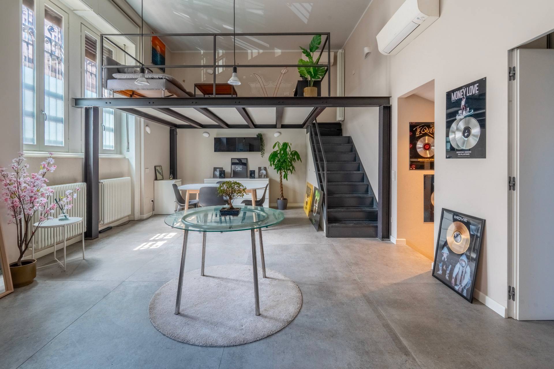 2 Rooms for sale in Milano
