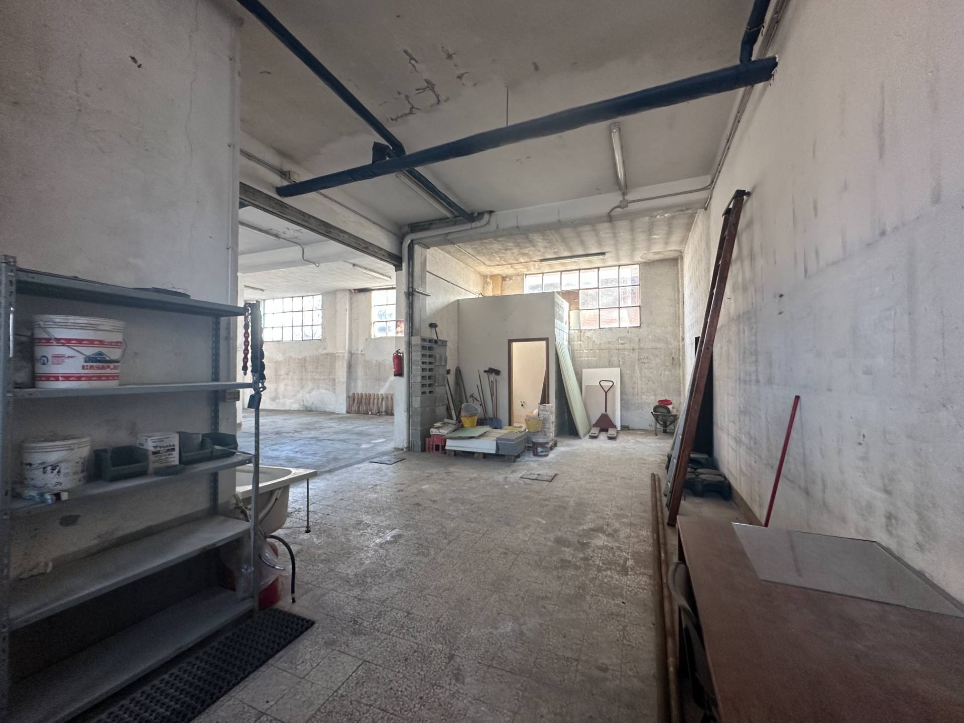 Warehouse for sale in Bergamo