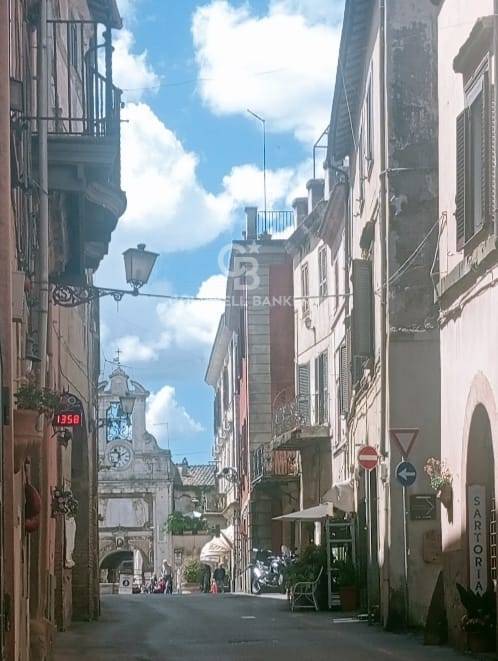 Appartamento indipendente in vendita a Sutri