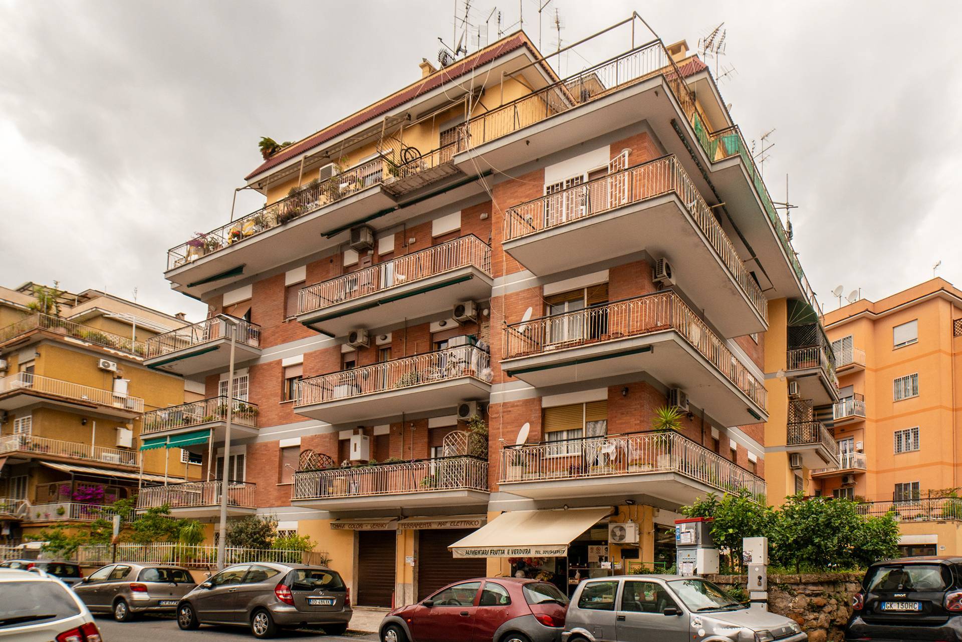 2 Rooms for sale in Roma