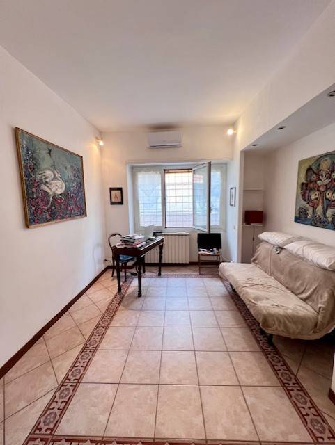 Coldwell Banker 24RE