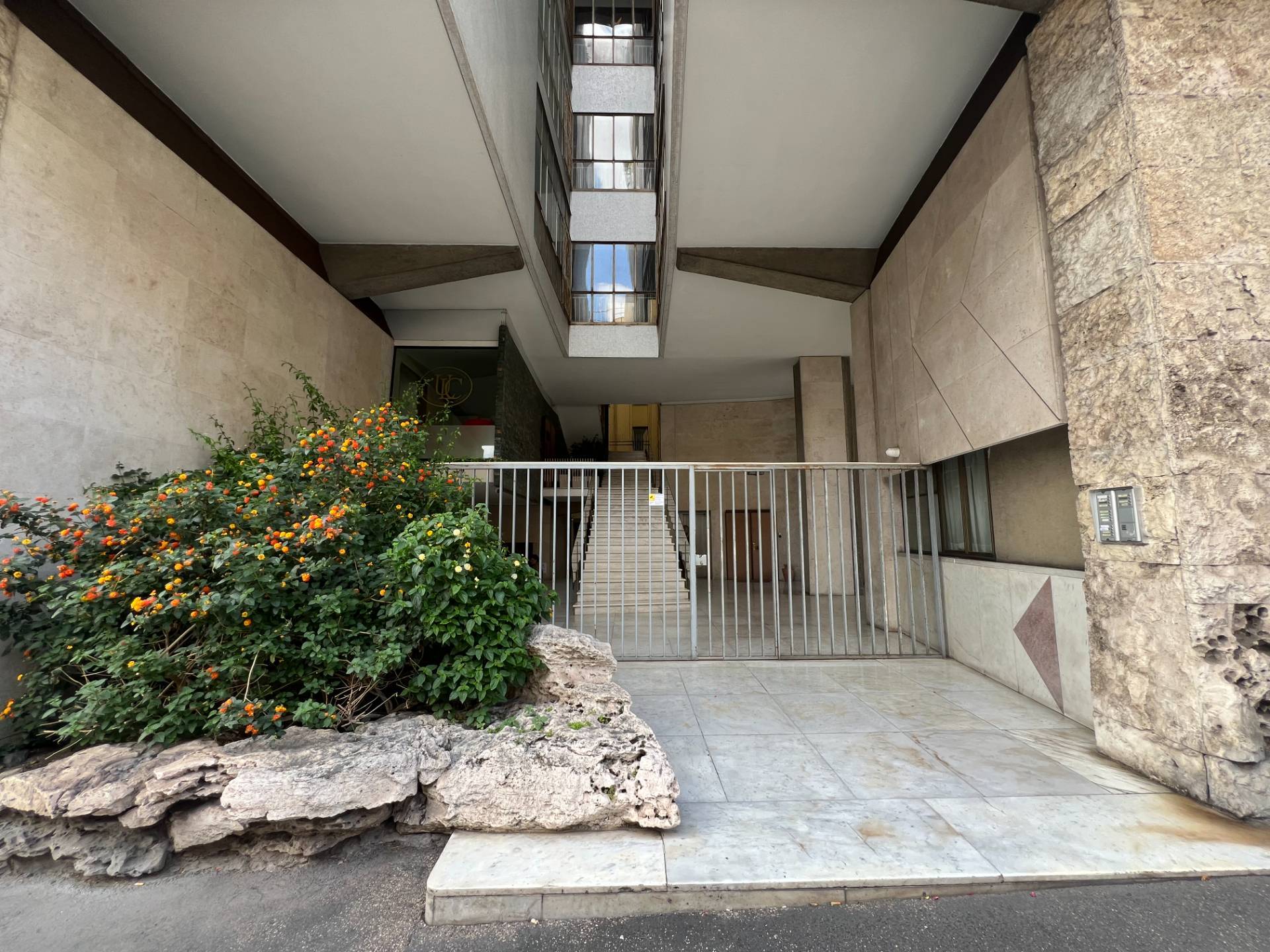 Coldwell Banker Barbera Group International Real Estate