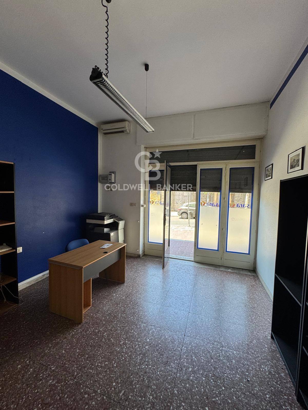 Fondo commerciale in vendita a Belpasso (CT)