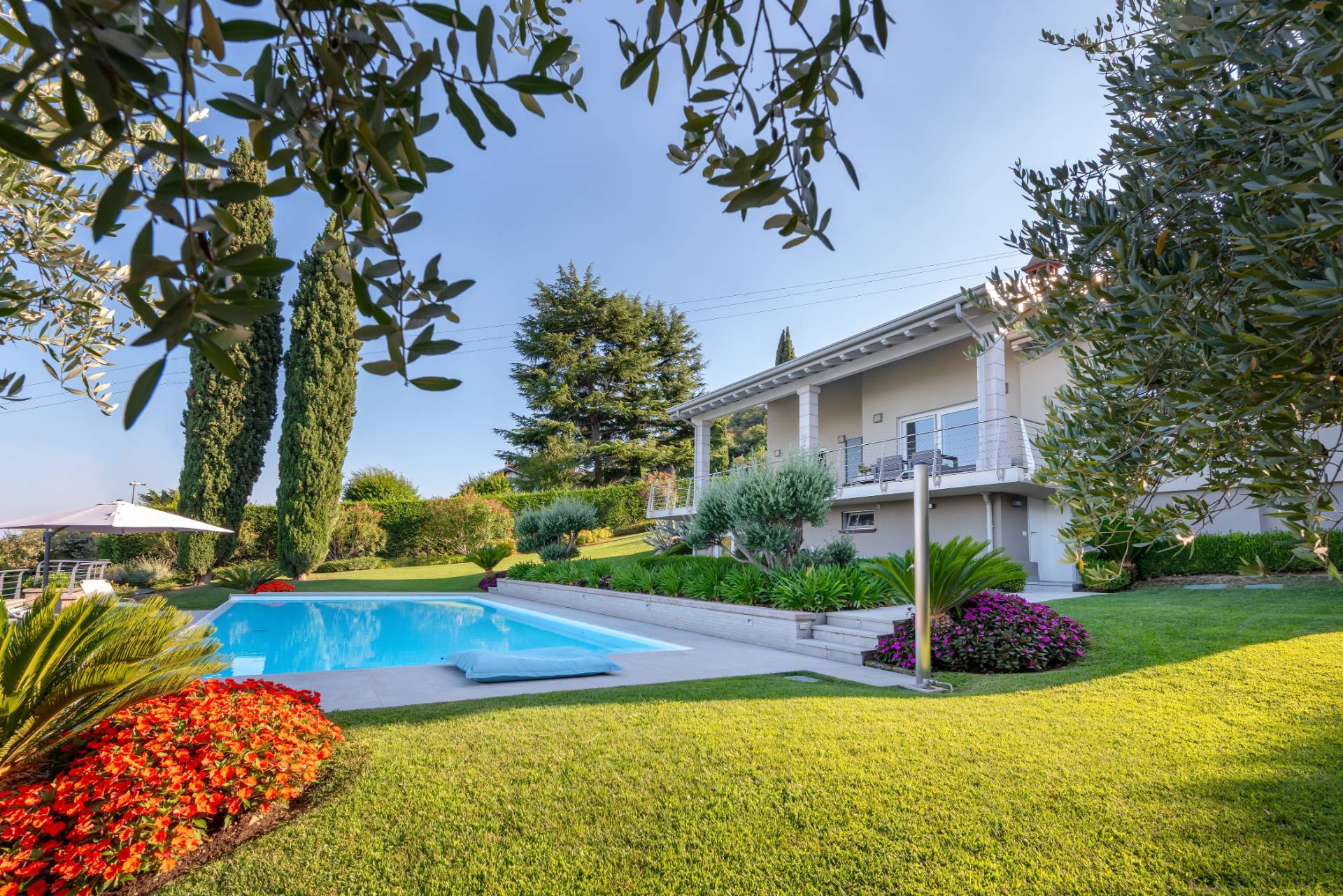 Coldwell Banker Realroi