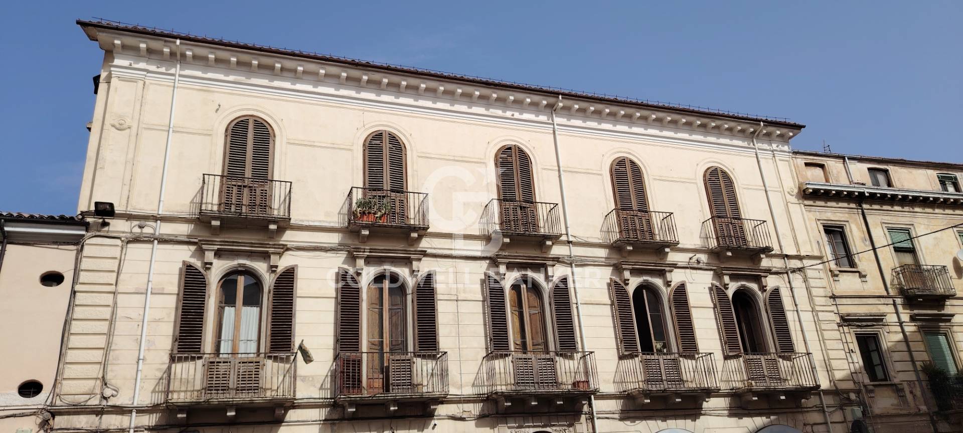stabile / palazzo in vendita a sulmona