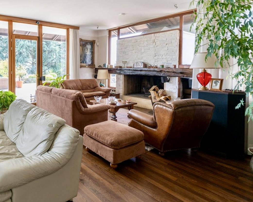 Villa in Affitto a Como, 15'000&euro;, 420 m²