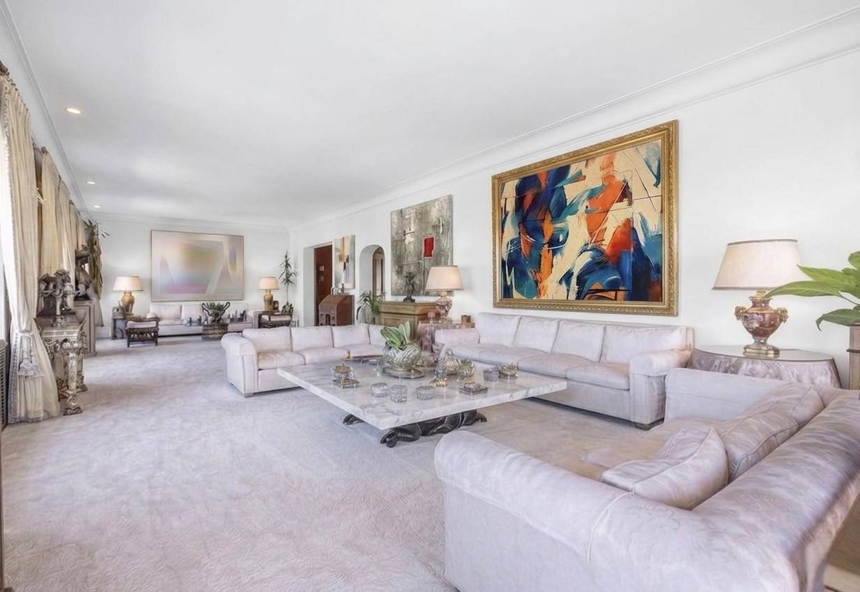 Coldwell Banker Barbera Group International Real Estate