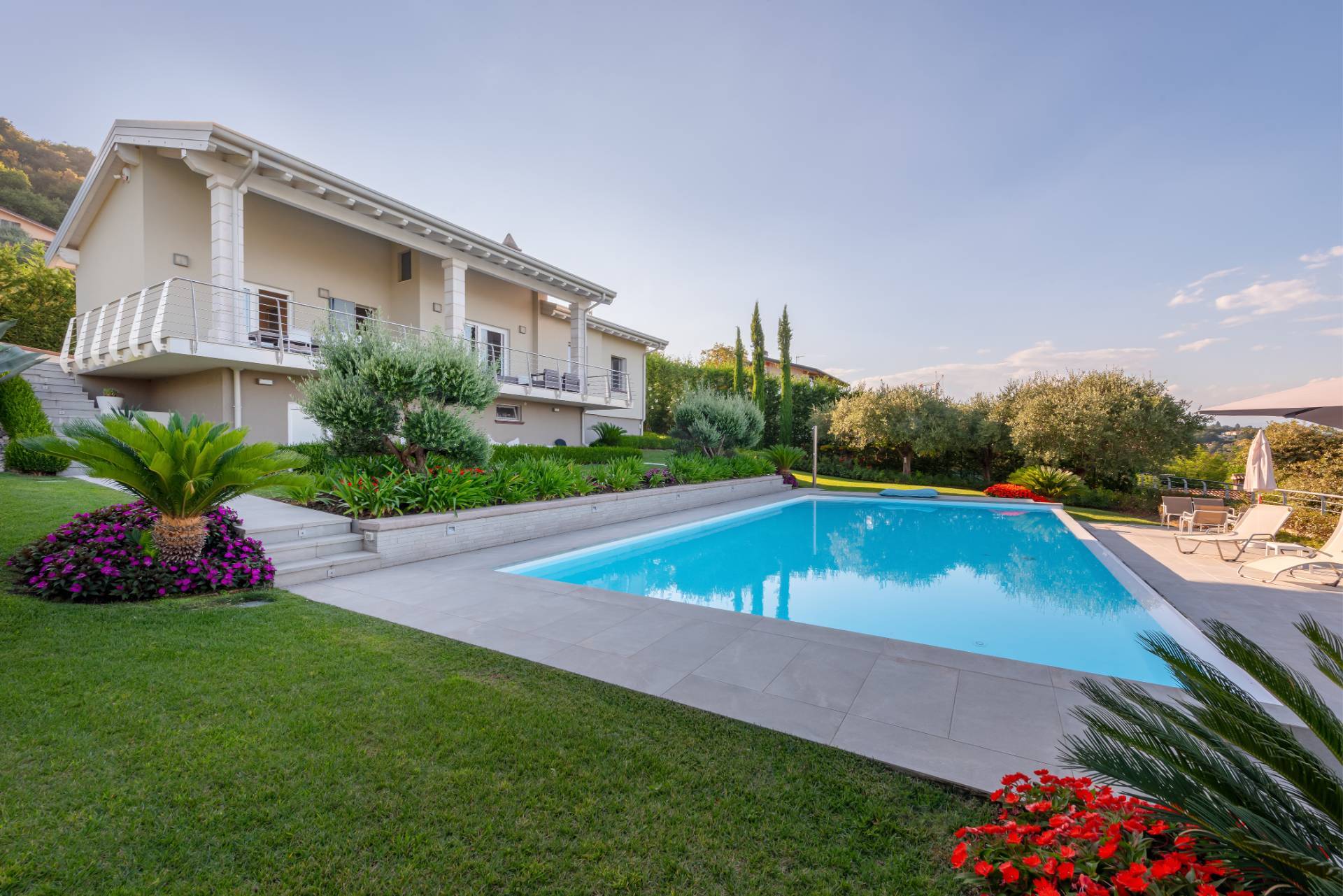 Villa in Vendita a Lonato del Garda – Zona: Barcuzzi