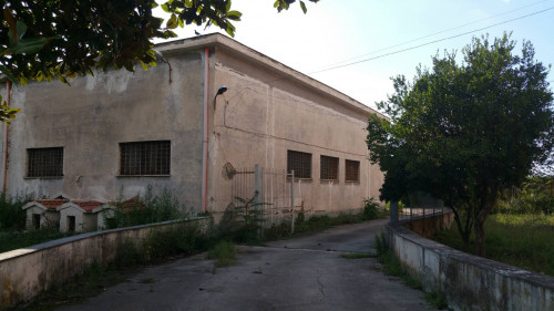 Palazzo in vendita a Ercolano (NA)