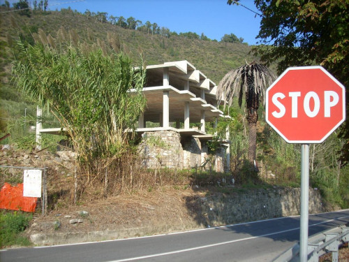 Casa indipendente in vendita a Torre Orsaia (SA)