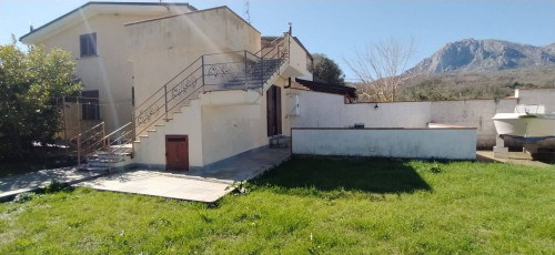 Villa in vendita a Torre Orsaia (SA)