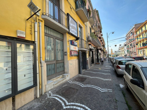 3 locali in vendita a Napoli