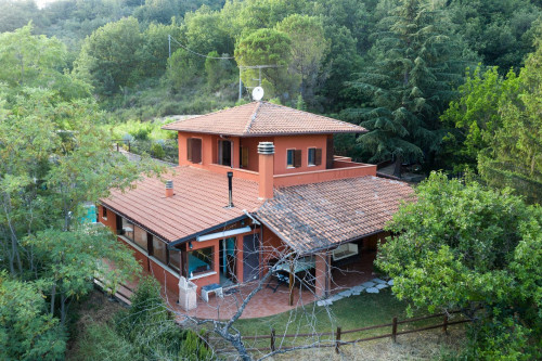 Villa in affitto a Montescudo-monte Colombo (RN)