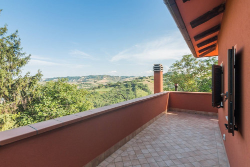 Villa in affitto a Montescudo-monte Colombo (RN)