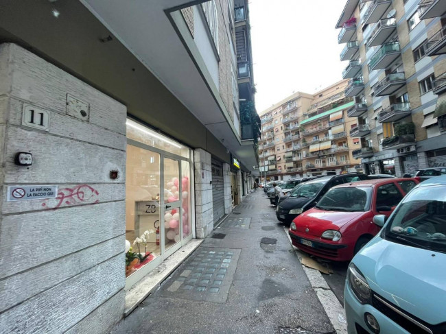 Fondo commerciale in vendita a Tuscolano, Roma (RM)