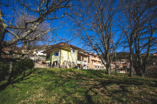 Villa in vendita a Tolfa (RM)