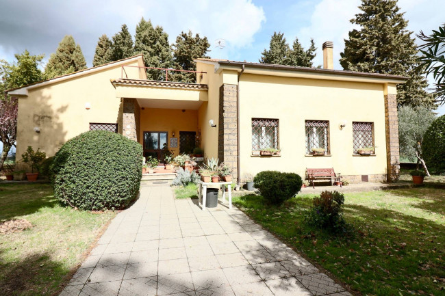 Villa in vendita a Vetralla (VT)