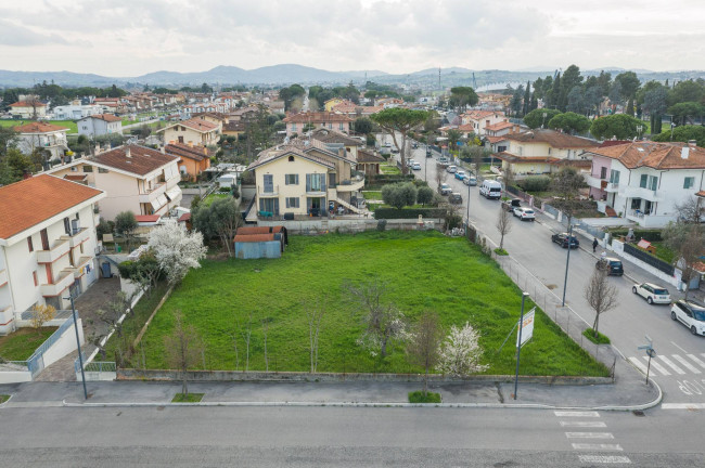 Terreno edificabile in vendita a Misano Adriatico (RN)