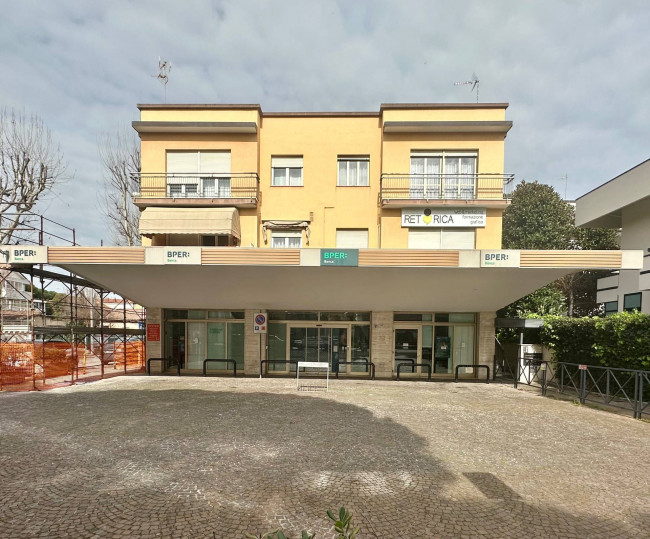 Ufficio in vendita a Paese, Riccione (RN)