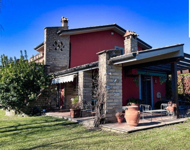 Villa in vendita a Colle Diana, Sutri (VT)