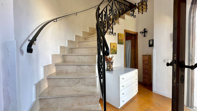 Casa semi-indipendente in vendita a Terracina (LT)