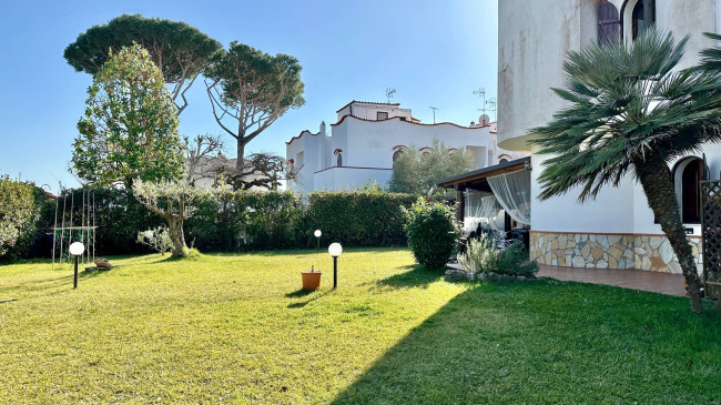 Casa semi-indipendente in vendita a Terracina (LT)