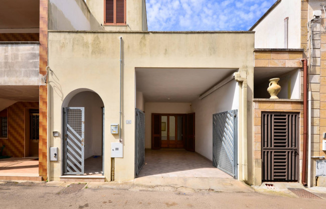 Casa indipendente in vendita a Botrugno (LE)