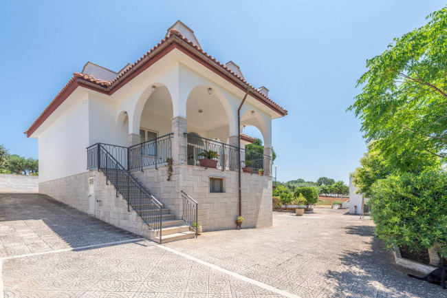 Villa in vendita a Cisternino (BR)