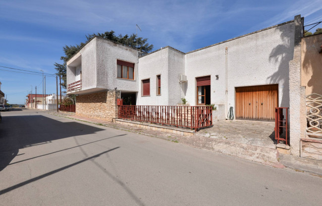 Villa in vendita a San Donaci (BR)
