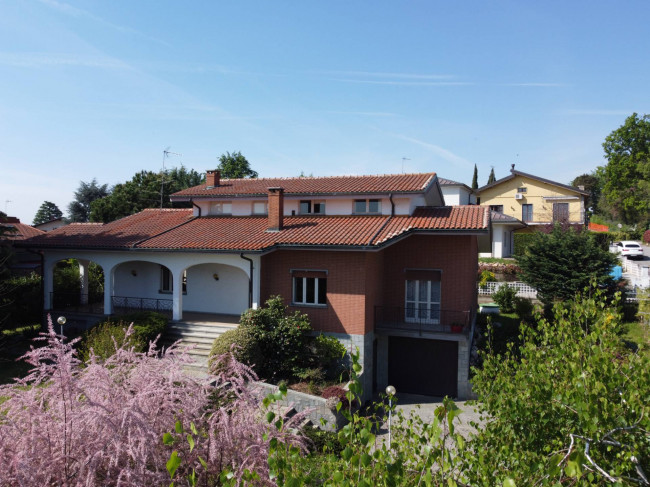 Villa in vendita a Chieri (TO)