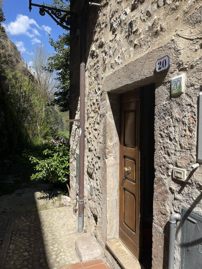 Porzione di casa in vendita a Piedipaterno, Vallo Di Nera (PG)