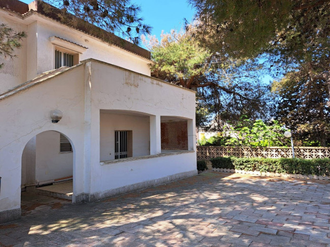 Villa in vendita a Leporano (TA)