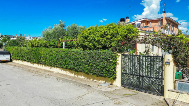Casa semi-indipendente in vendita a Santa Severa, Santa Marinella (RM)