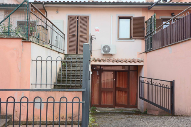 Casa semi-indipendente in vendita a Barbarano Romano (VT)