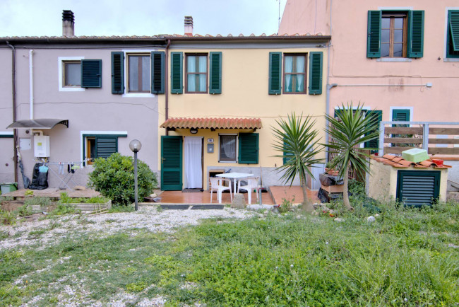 Appartamento in vendita a Campo Nell'elba (LI)