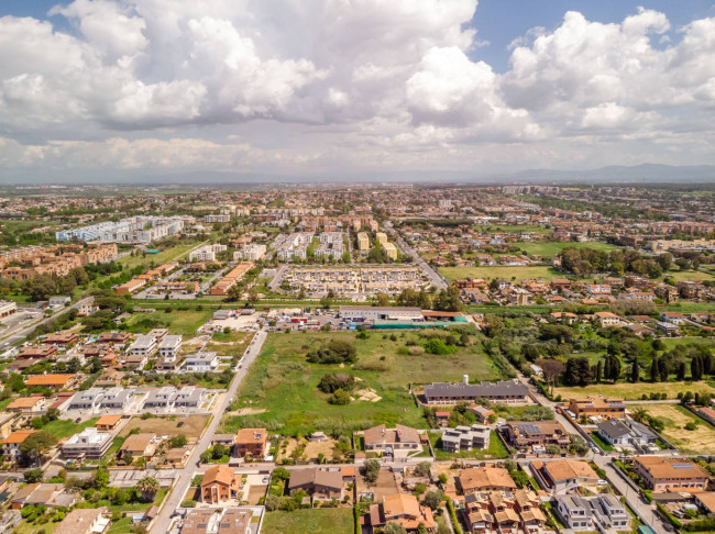 Terreno edificabile in vendita a Acilia, Roma (RM)