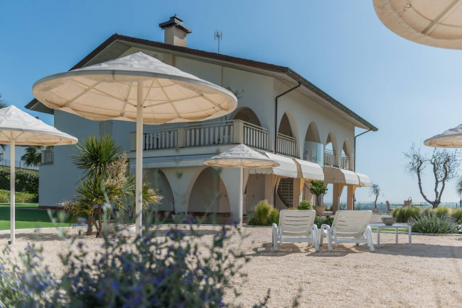 Villa in vendita a Rimini (RN)