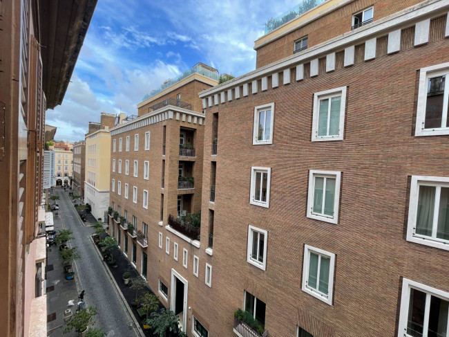 Appartamento in affitto a Centro Storico, Roma (RM)