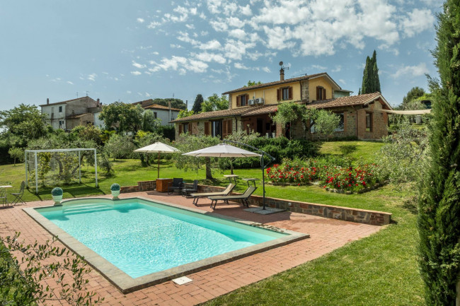 Villino for sale in Cortona