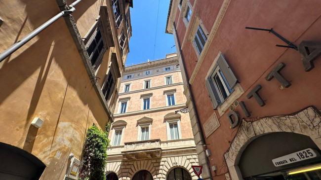 Appartamento in vendita a Centro Storico, Roma (RM)