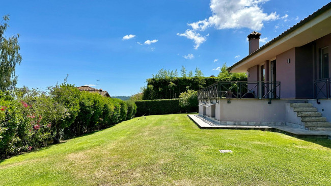 Villa in vendita a Bracciano (RM)