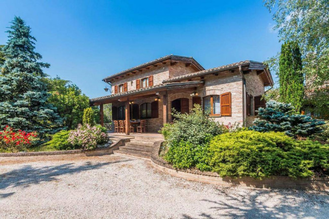 Villa in vendita a Cagli (PU)