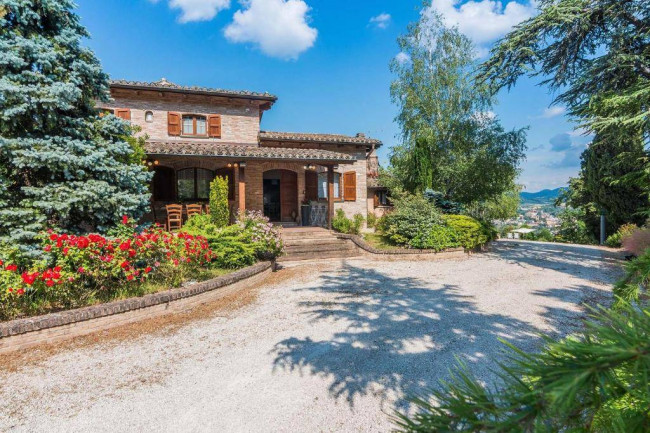 Villa in vendita a Cagli (PU)