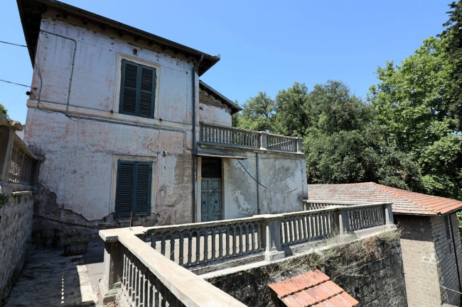 Casa semi-indipendente in vendita a Ronciglione (VT)