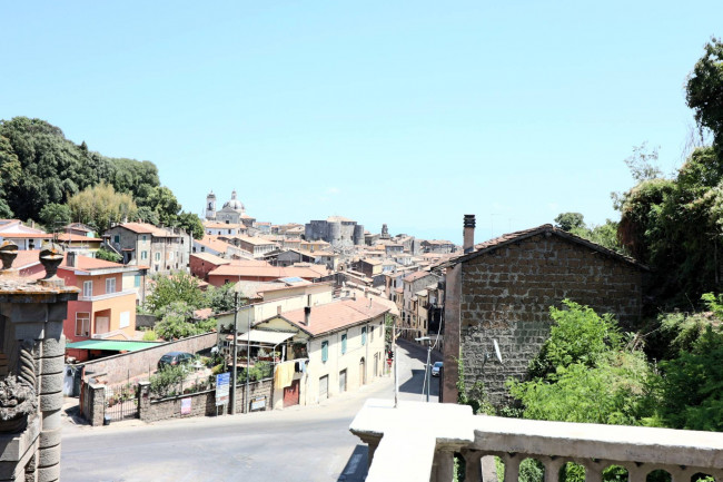 Casa semi-indipendente in vendita a Ronciglione (VT)