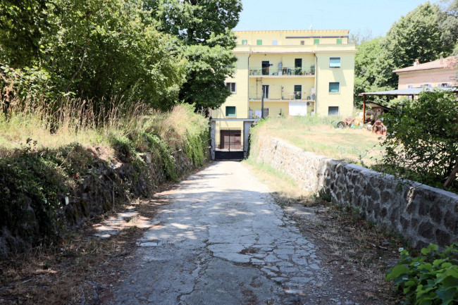 Casa semi-indipendente in vendita a Ronciglione (VT)