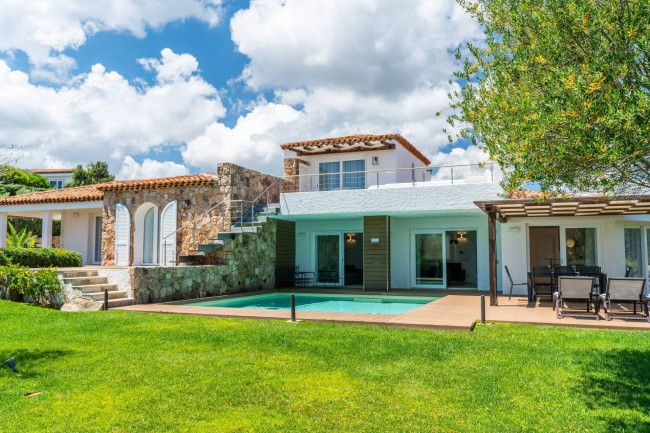 Villa in vendita a Arzachena