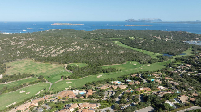 Villetta a schiera in vendita a Arzachena